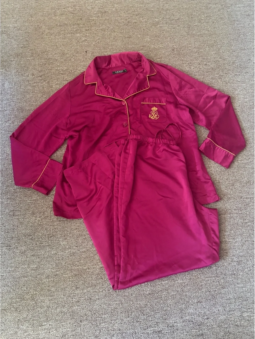 Lauren Ralph Lauren Burgundy pink Pajama Set with Gold Piping - Large